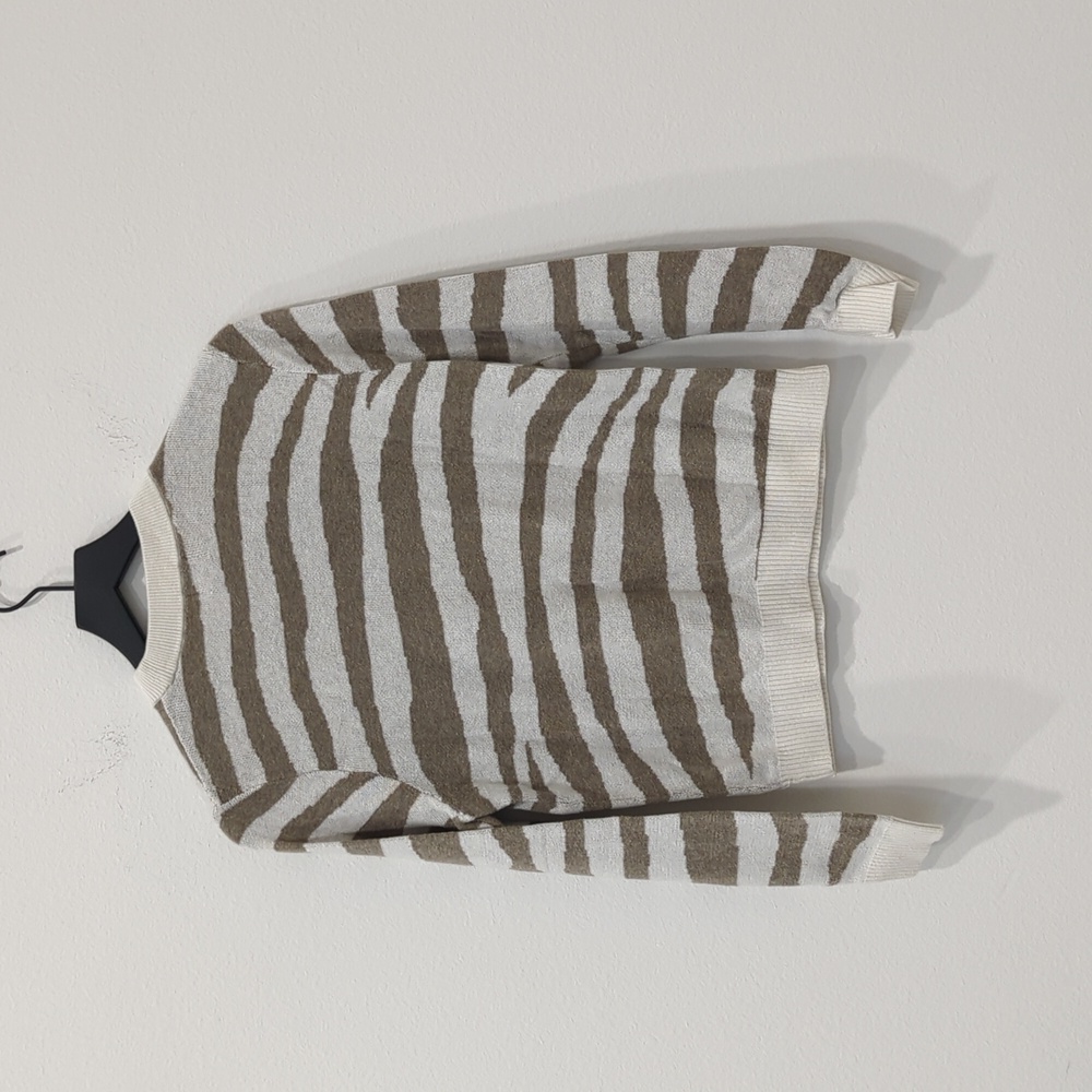 Neutral Sweater - Picture 3 of 7